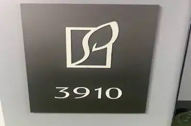 430 Square One Drive Unit# 3910 Mississauga Ontario L5B 0L6