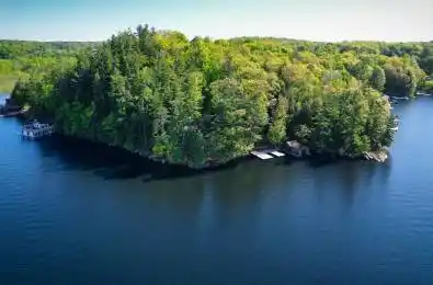 1519 Muskoka Rd 118 Road Unit# 15 Muskoka Lakes Ontario P1L 1W8