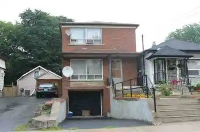 107 Robinson Avenue Toronto E06 Ontario M1L 3T2