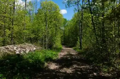 1052 Waters Edge Lane Frontenac Ontario K0H 1B0