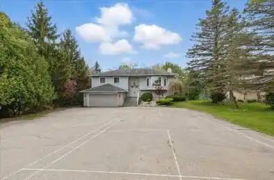 11 Brock Road Puslinch Ontario N0B 2J0