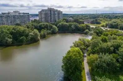 610 Bullock Drive Unit# 914 Markham Ontario L3R 0G1