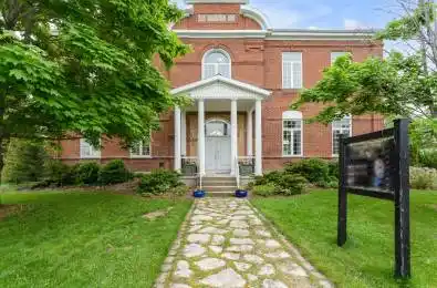 11 CROSS Street Loyalist Ontario K0H 2H0