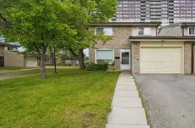 44 Chester Le Boulevard Unit# 22 Toronto E05 Ontario M1W 2M8