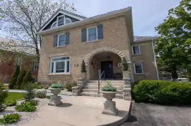 138 Bruce Street Blue Mountains Ontario N0H 2P0