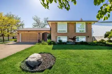 Upper 50 Crestcombe Road St. Catharines Ontario L2S 2J4