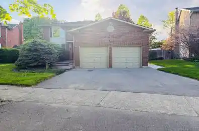 44 Barr Crescent Brampton Ontario L6Z 3E5
