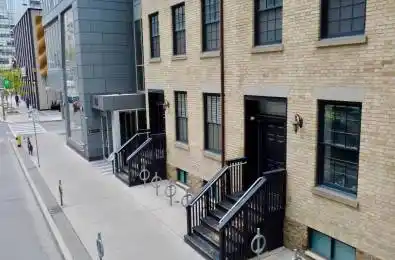68 Shuter Street Unit# TH 2 Toronto C08 Ontario M5B 1B4