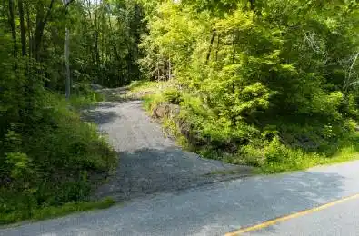 31 Pinewood Road McDougall Ontario P2A 2W7