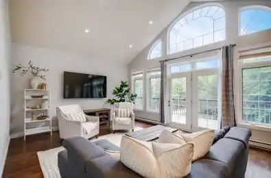132 WOODLAND Drive Huntsville Ontario P1H 1A7
