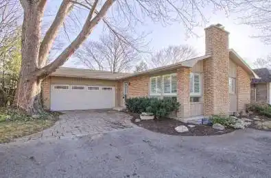 425 CANTERBURY Crescent Oakville Ontario L6J 5K8