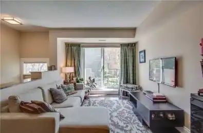 114 Grandview Way Toronto C14 Ontario M2N 6V2
