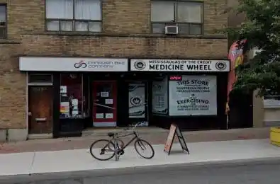 1476 Eglinton Avenue Toronto W04 Ontario M6E 2G5