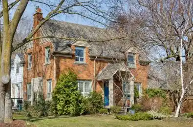 32 Winston Grove Toronto W07 Ontario M8Y 2K9