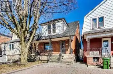 299 Robina Avenue Toronto C03 Ontario M6C 3Z2