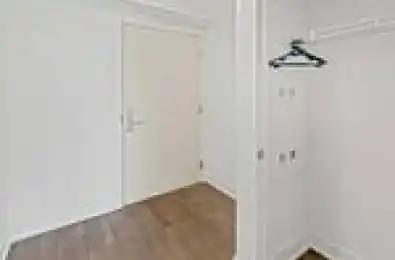 2550 Simcoe Street Unit# 907 Oshawa Ontario L1L 0P8