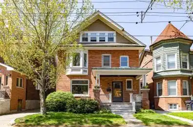 124 Delaware Avenue Toronto C01 Ontario M6H 2T1
