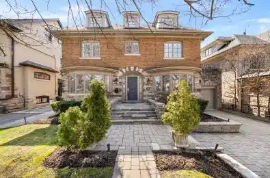 29 Rosedale Heights Drive Toronto C09 Ontario M4T 1C2