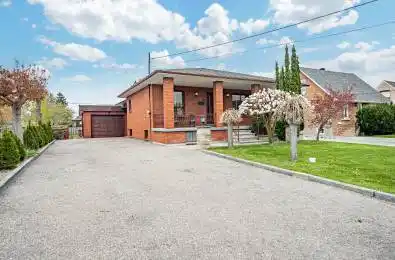 64 Glen Long Avenue Toronto W04 Ontario M6B 2M2