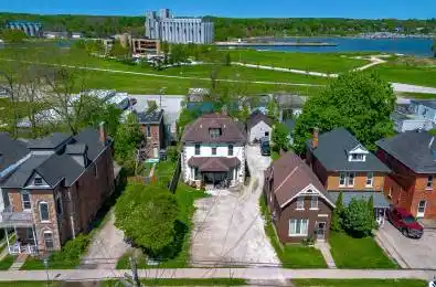 1522-26 3RD Avenue Owen Sound Ontario N4K 2L9