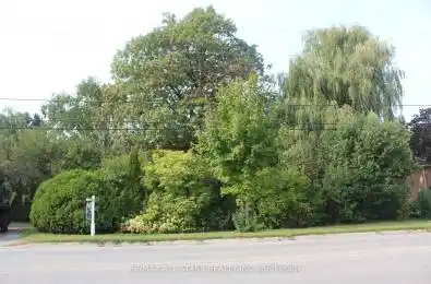 40-A Riverglen Drive Georgina Ontario L4P 2R1