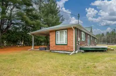 14 West Park Lane Addington Highlands Ontario K0H 2G0