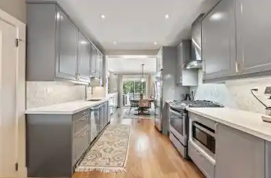 262 Queensdale Avenue Toronto E03 Ontario M4C 2B2