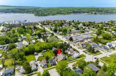 56 Fox Street Penetanguishene Ontario L9M 1B5