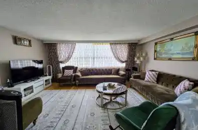 10 Tobermory Drive Unit# 804 Toronto W05 Ontario M3N 2Y5
