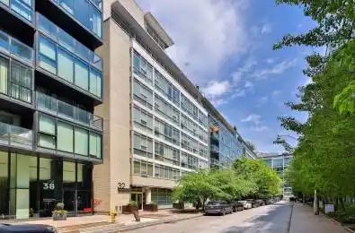 32 Stewart Street Unit# 705 Toronto C01 Ontario M5V 3T2