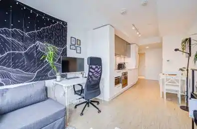 85 Wood Street Unit# 4105 Toronto C08 Ontario M4Y 0E9