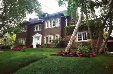 184 Heath Street Toronto C03 Ontario M4V 1V2