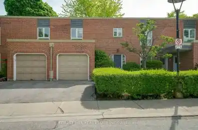 11 Scenic Mill Way Toronto C12 Ontario M2L 1S4
