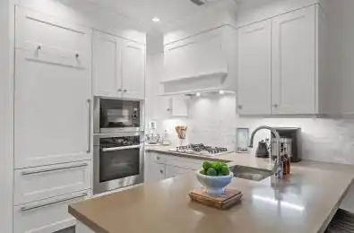 1900 Bayview Avenue Unit# 623 Toronto C12 Ontario M4G 3E8
