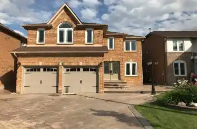 54 Hollybush Street Brampton Ontario L6R 1A6