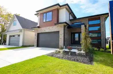 530 REGENT Street Strathroy-Caradoc Ontario N0L 1W0