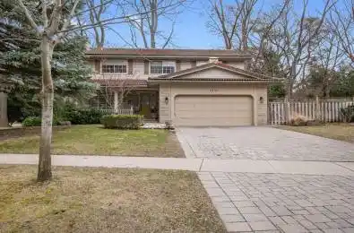 1601 Calumet Place Mississauga Ontario L5J 3B1