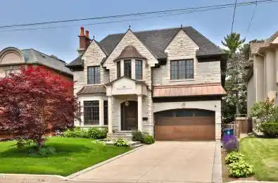 154 Munro Boulevard Toronto C12 Ontario M2P 1C8
