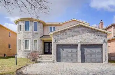 136 Cooperage Crescent Richmond Hill Ontario L4C 9L7