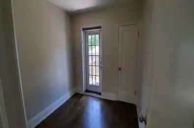 118 Parkhurst Boulevard Toronto C11 Ontario M4G 2E7