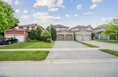 5 Kelsey Crescent Barrie Ontario L4N 0J7