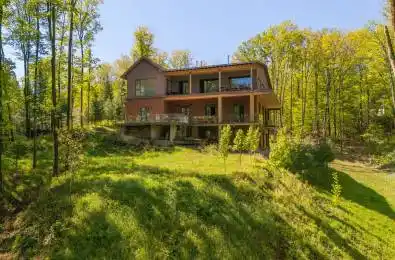 1739 Trapper's Trail Road Dysart et al Ontario K0M 1S0