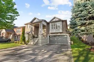 11 maple edge Lane Whitby Ontario L1R 2M9