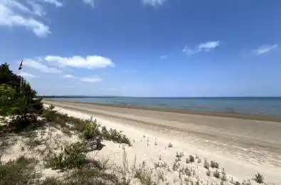1554 Shore Lane Wasaga Beach Ontario L9Z 1W3