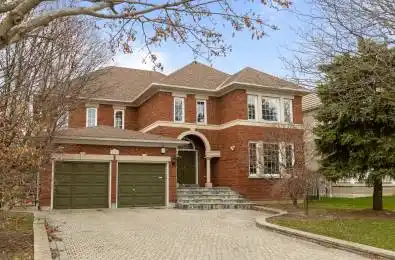 2221 Robinwood Court Mississauga Ontario L5M 5B8