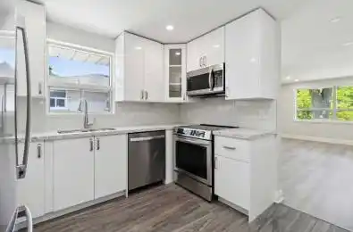 19 Queen Street Unit# 3 Mississauga Ontario L5H 1L5