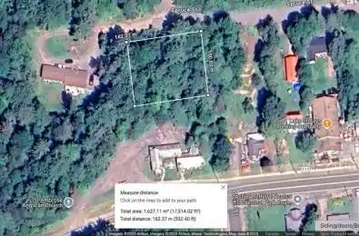 00 Spruce Street Lake of Bays Ontario P0B 1A0