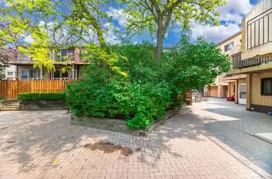 1209 Queen Street Unit# 39 Toronto E01 Ontario M4M 3H4