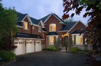 2 Vanvalley Drive Whitchurch-Stouffville Ontario L0H 1G0