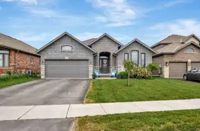 6 KEMPTON Avenue Belleville Ontario K8N 0E9